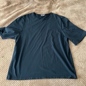 Uniqlo Oversized Tee